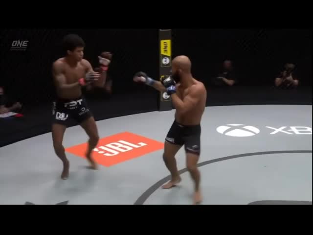 Adriano Moraes knocks out Demetrious Johnson on ONE on TNT 1. Video