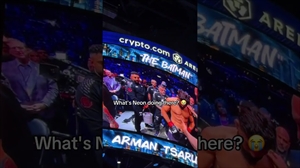 N3on during Arman’s walkout #UFC331