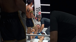 Down but NEVER out ?? Relive the moment Chatpichit stormed back against Nueaphet!